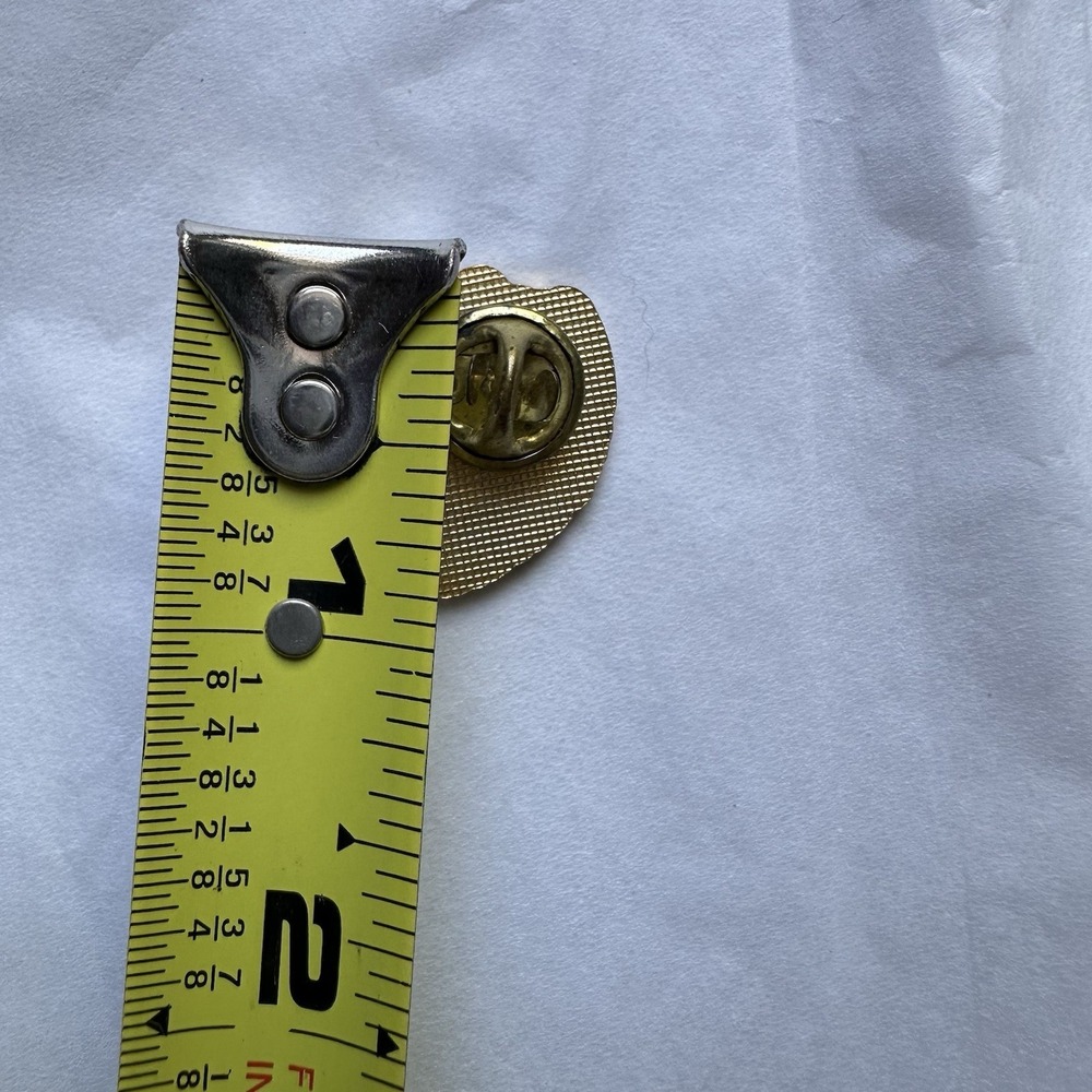 Vintage Upper Southampton Twp. Bucks County PA Police Badge Pin Lapel Gold Tone - Picture 3 of 4